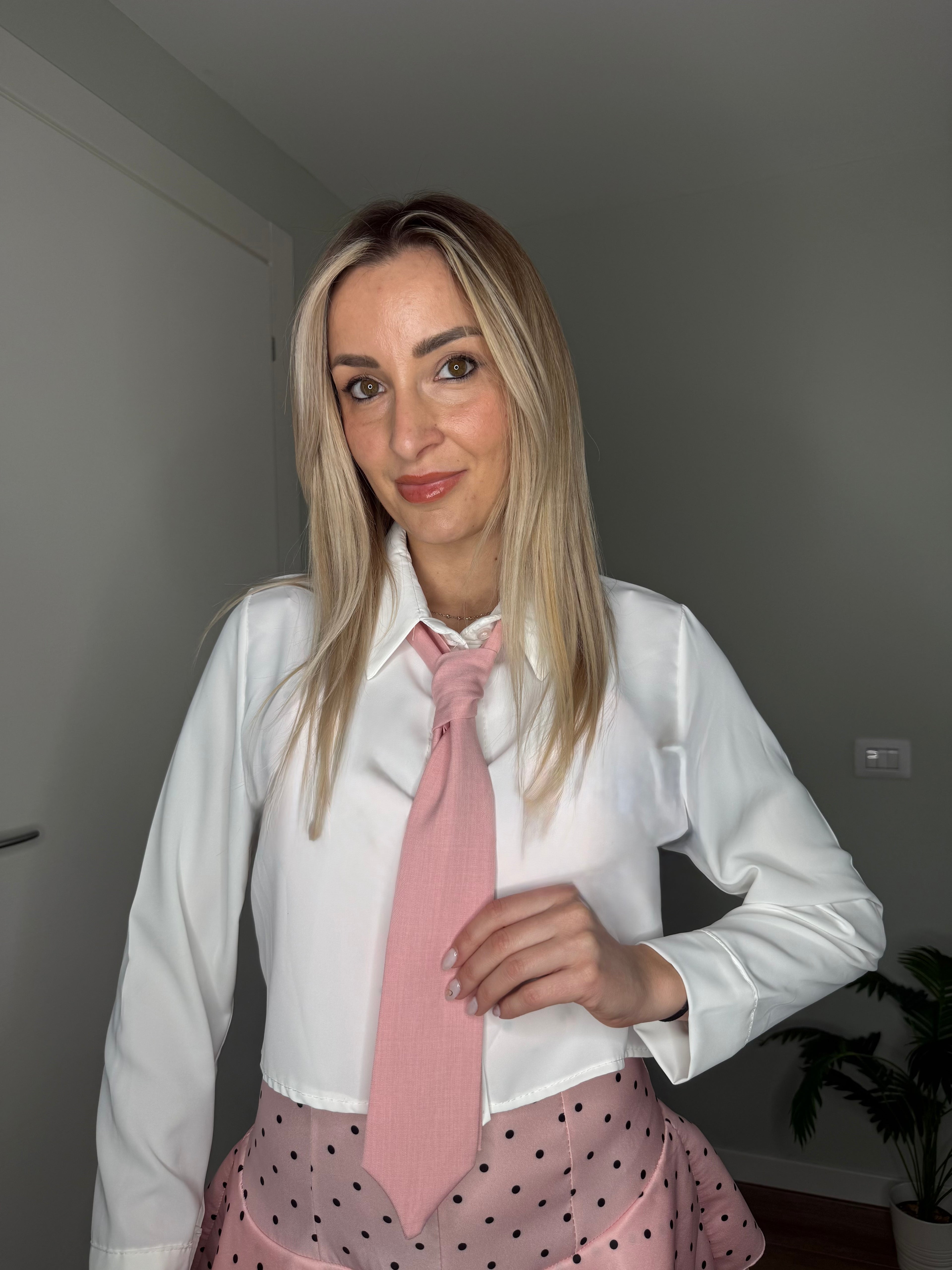 Camicia con cravattina